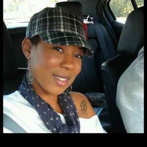 Meet your Posher, Alia